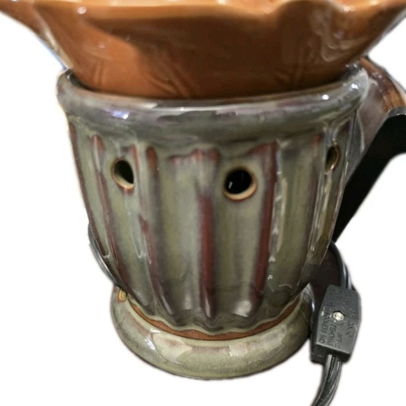 Scentsy Plymouth Full-Size Ceramic Wax Warmer Rustic Pottery Style Retired - Picture 2 of 8